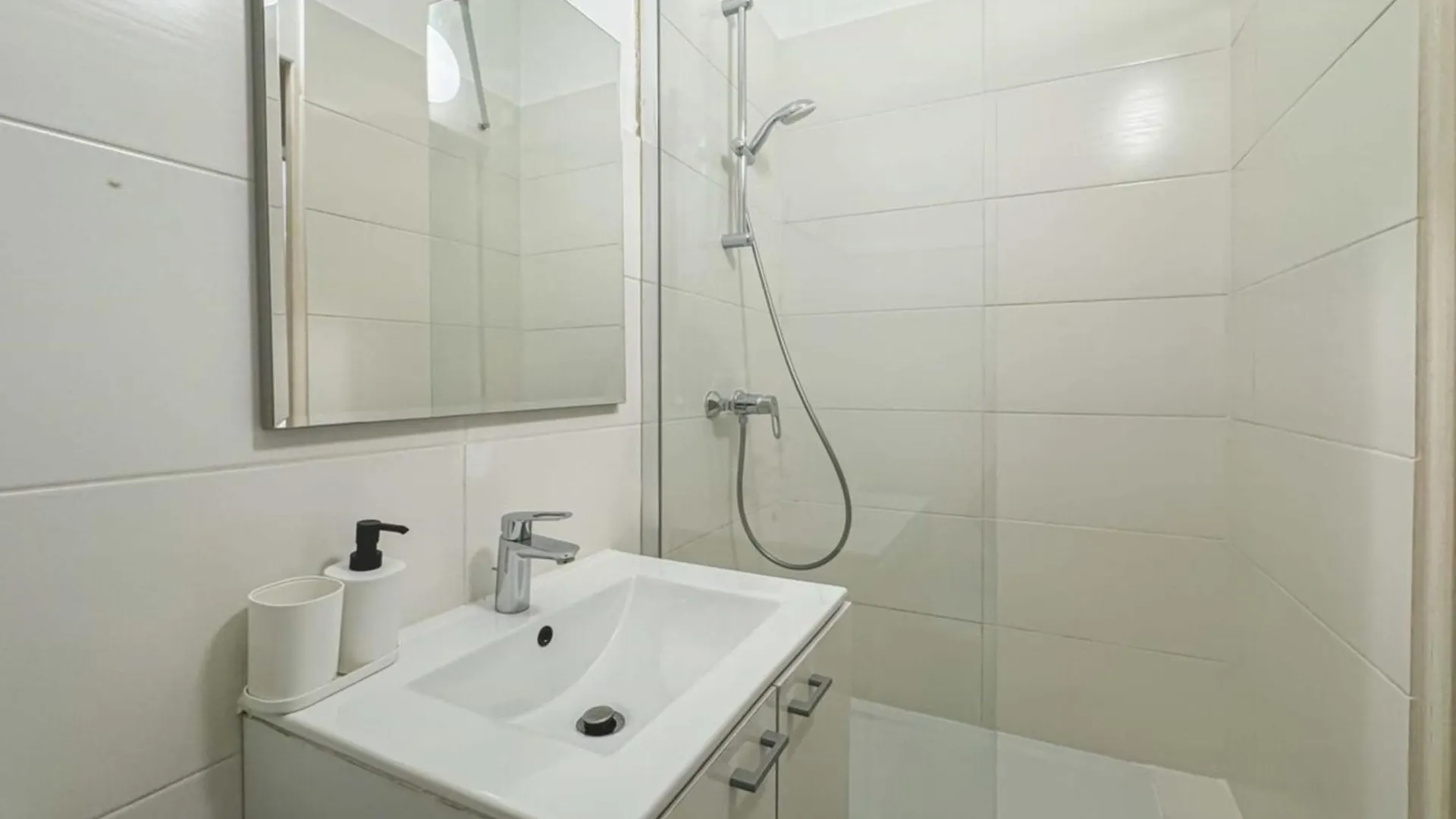Flexliving - Room - Mesnil Paris 0*,